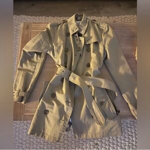 Burberry Brit womens trench coat size 8 US tan